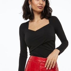 New in package nursing top